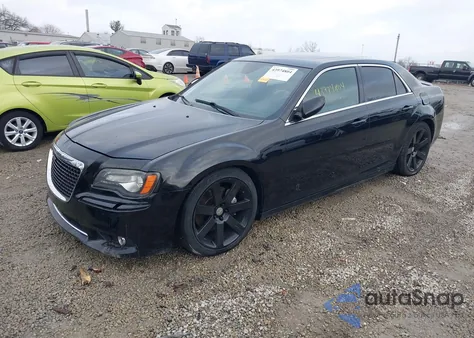 2012 Chrysler 300 Srt8 z USA, uszkodzony, nr VIN 2C3CCAFJ5CH801294